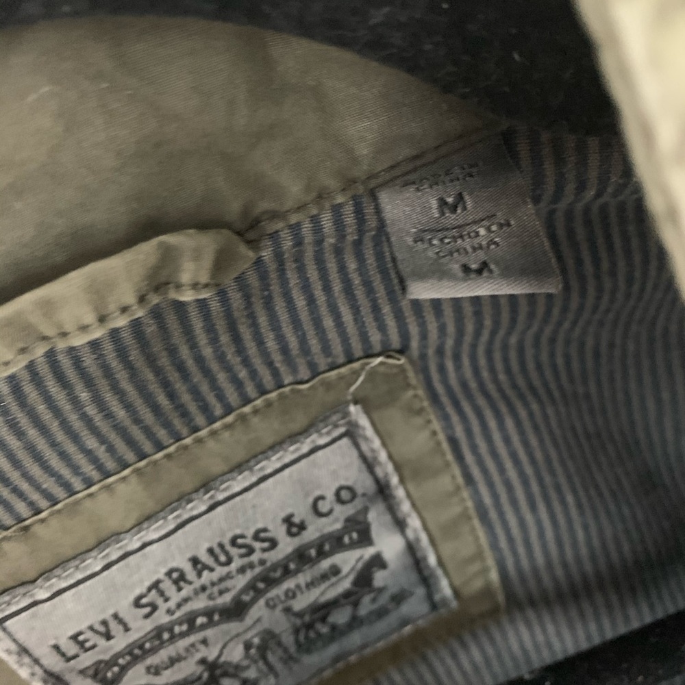 Levi’s jacket - Picture 3 of 3